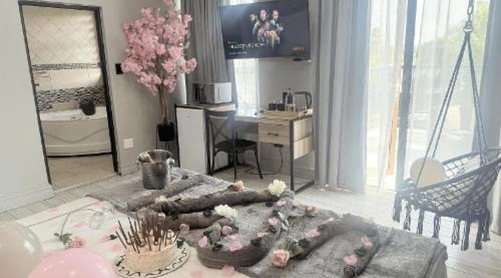 Africa Paradise - OR Tambo Airport Boutique Hotel