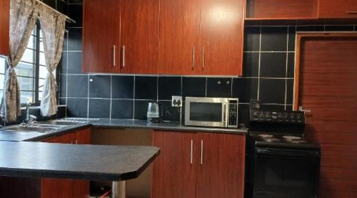 WOW Selfcatering, Tours & Transfers