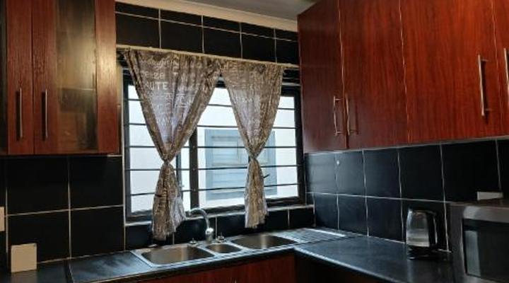 WOW Selfcatering, Tours & Transfers