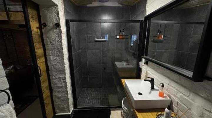 Hartland Country House