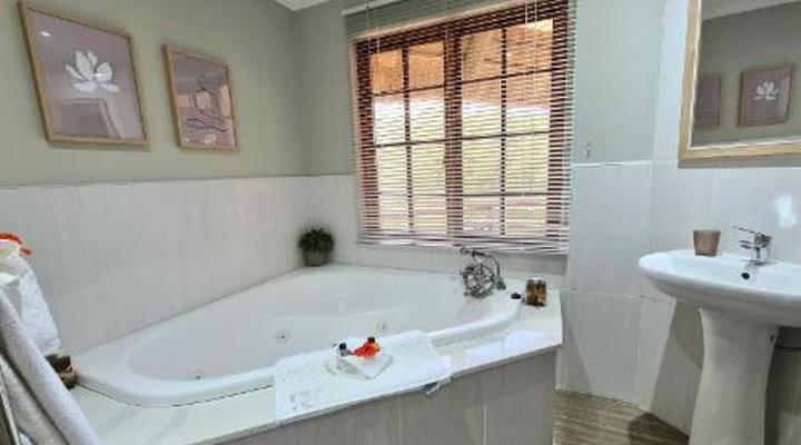 Otters Den Self-catering Cottages