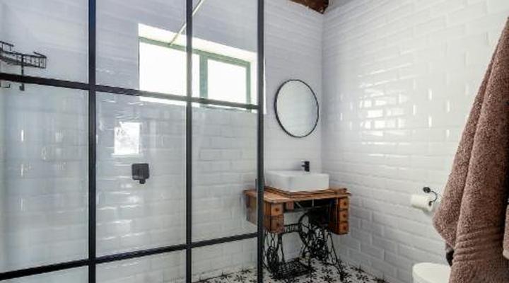 Oewerzicht Tented River Lodge & Farm Cottages