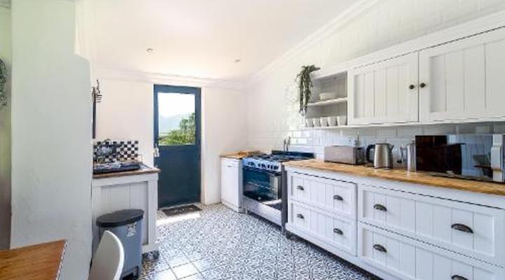 Oewerzicht Tented River Lodge & Farm Cottages