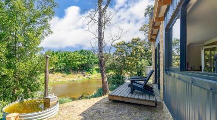 Oewerzicht Tented River Lodge & Farm Cottages