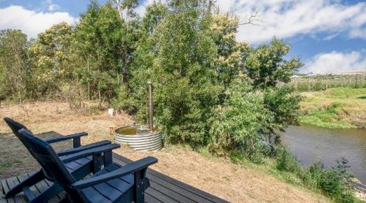 Oewerzicht Tented River Lodge & Farm Cottages