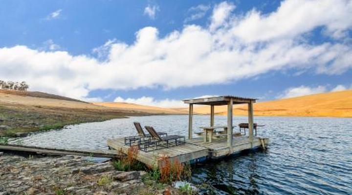 Oewerzicht Tented River Lodge & Farm Cottages