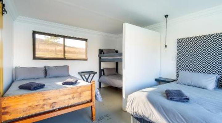 Oewerzicht Tented River Lodge & Farm Cottages