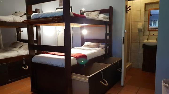 Tube 'n Axe Backpackers Lodge