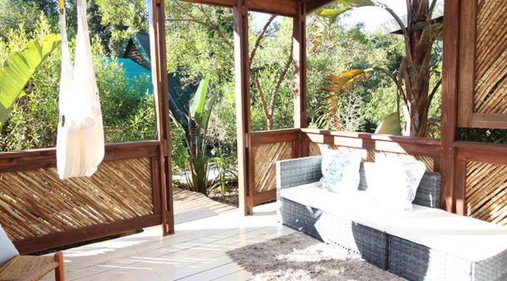 Tube 'n Axe Backpackers Lodge