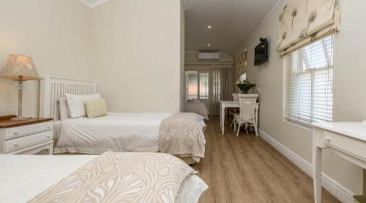 First Avenue Guesthouse