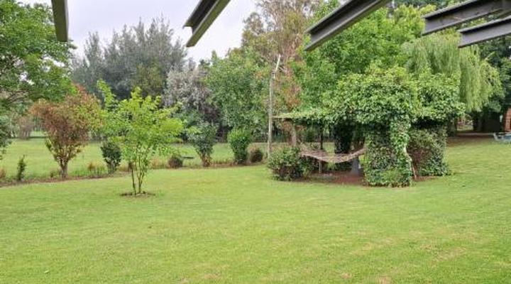 Airport Bird & Game Lodge