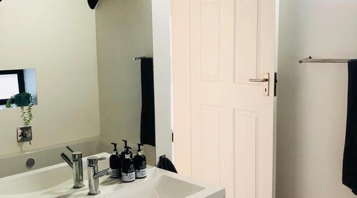 Karee Manor Guesthouse