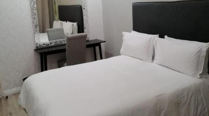 Silver Sevens Guest House - Hoylake Road