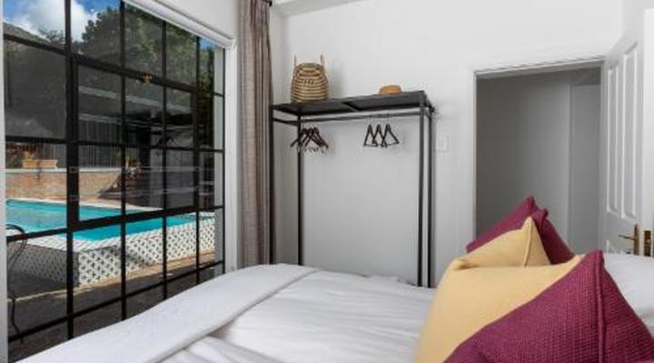 La Maison On Main - 3 Bedroom Self Catering Villa