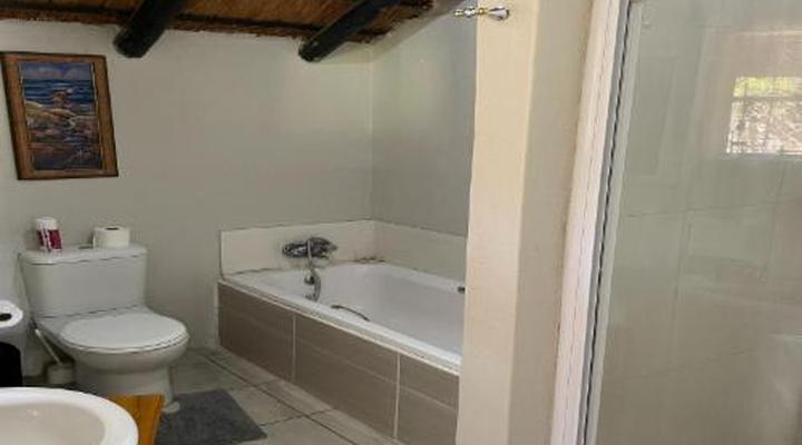 Makoppas Nest River Lodge