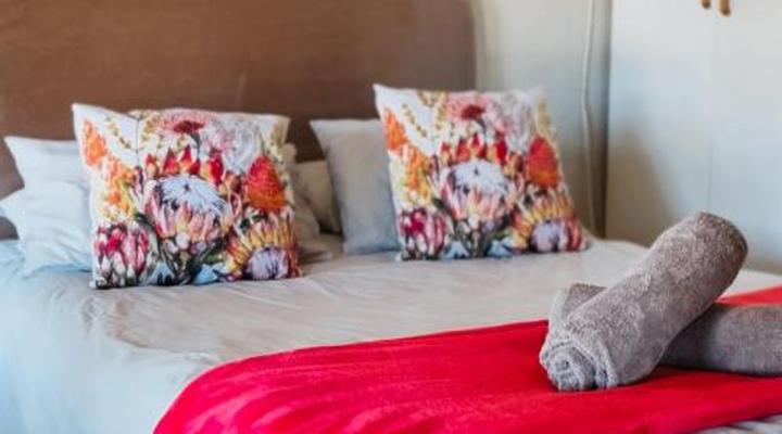 Makoppas Nest River Lodge