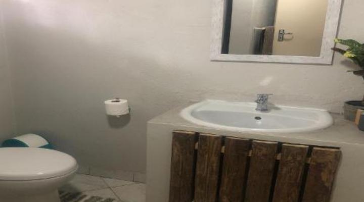 Makoppas Nest River Lodge