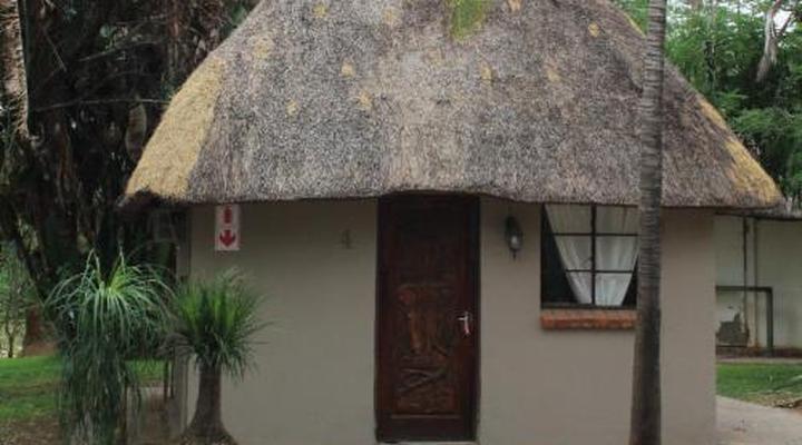 Makoppas Nest River Lodge