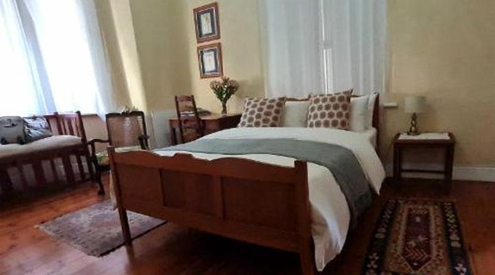 La Rochelle Guesthouse