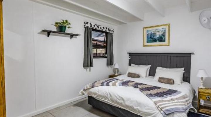 Arch Cabins Self Catering