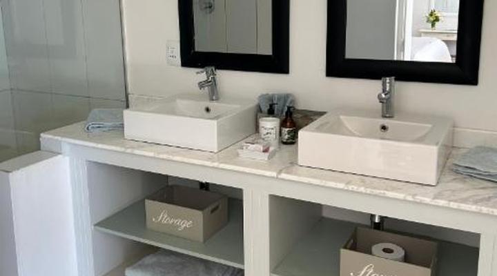 Camberley Wines Cottages