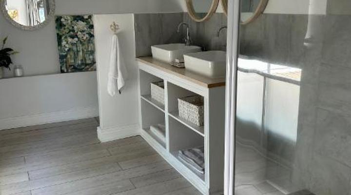 Camberley Wines Cottages