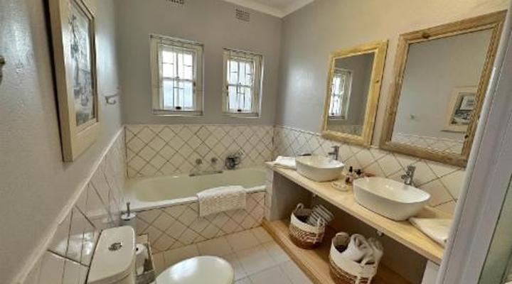 Camberley Wines Cottages