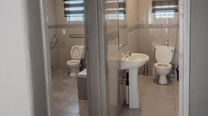 President Guest Lodge