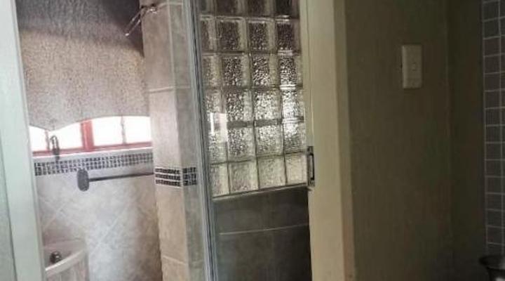 Klyne Jiweel Guesthouse