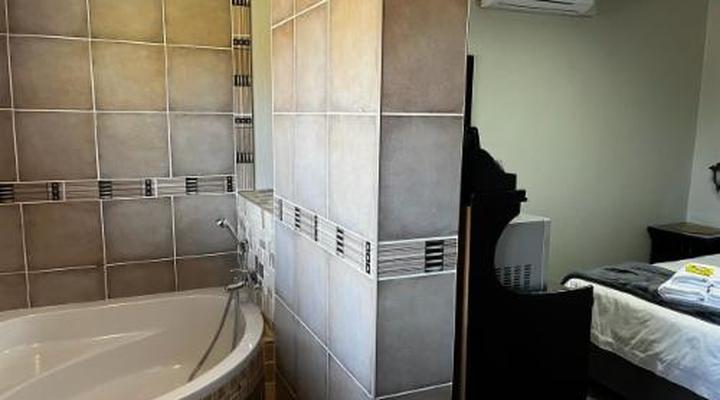 Klyne Jiweel Guesthouse