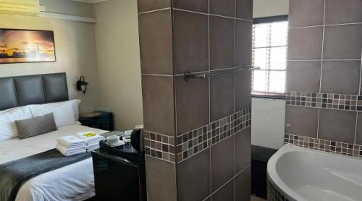 Klyne Jiweel Guesthouse