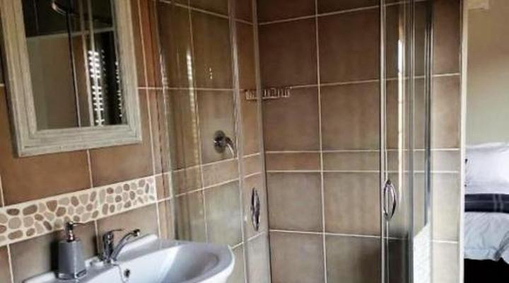 Klyne Jiweel Guesthouse