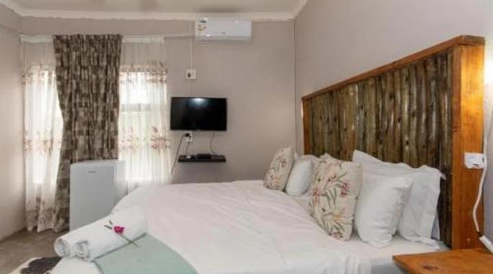 Woodpeckers Guest House