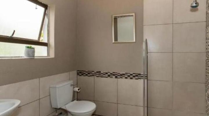 Woodpeckers Guest House