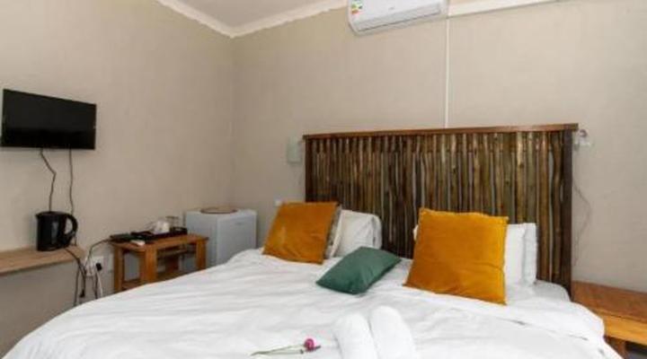 Woodpeckers Guest House