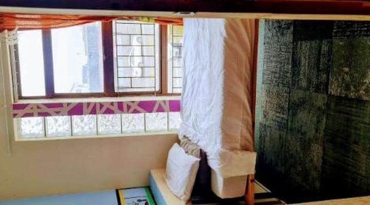 Sunset Beach Backpackers