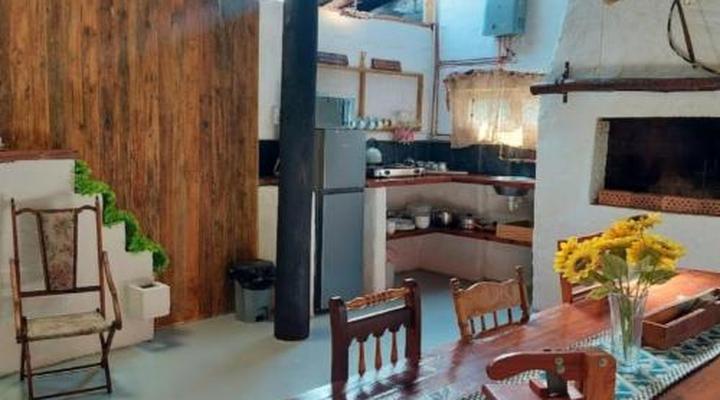 11 Mountain Stream Hot Tub Accommodation