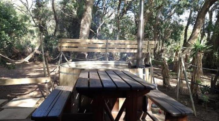 11 Mountain Stream Hot Tub Accommodation