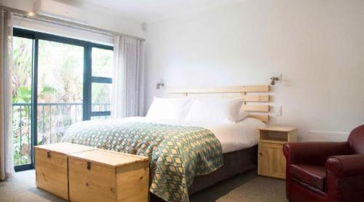 7 Ackermann Place Guest House