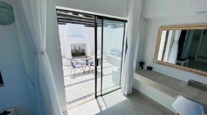 My-konos Luxury Beach Accommodation