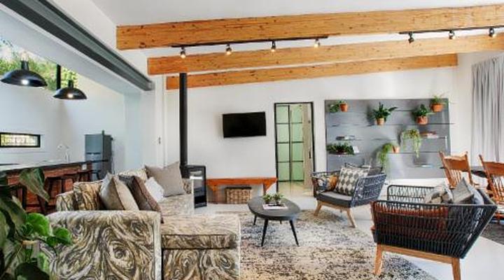 The River Cottage and Mainhouse at Woodlands