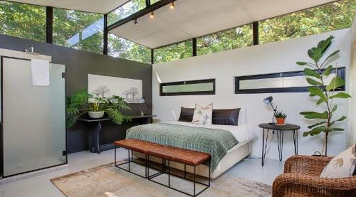 The River Cottage and Mainhouse at Woodlands