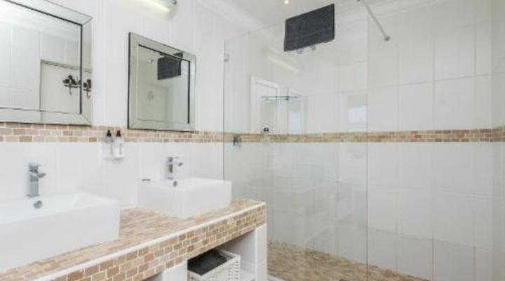 Beach Break Guest Houses and Villas