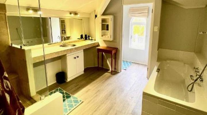 Constantiaberg Eco-Villa