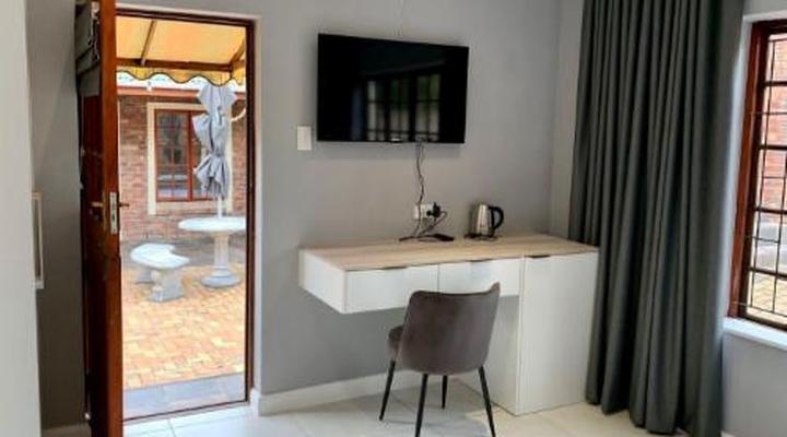 Green Pastures Guesthouse