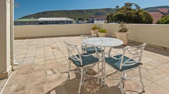 Harbour Square Hotel