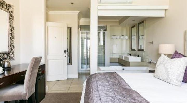 Harbour Square Hotel