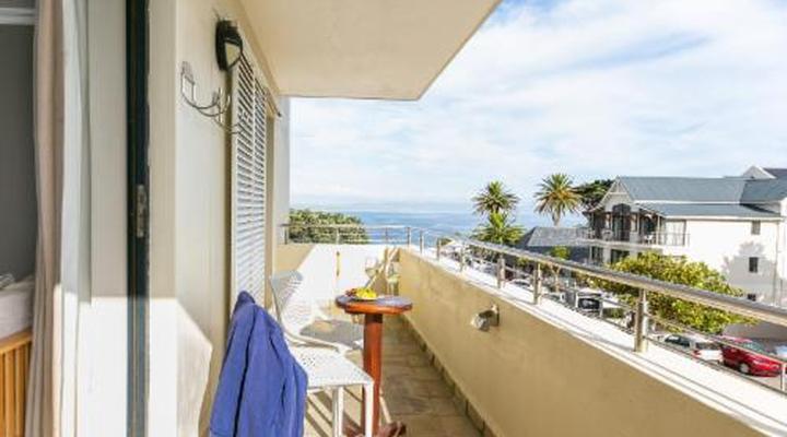 Harbour Square Hotel