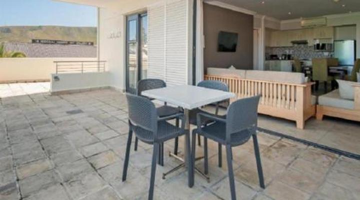 Harbour Square Hotel