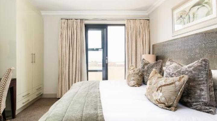 Harbour Square Hotel